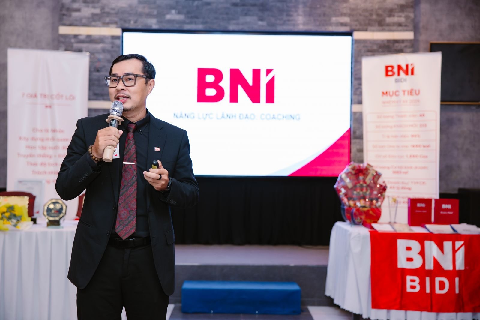 Coach Hoàng Lâm chia sẻ tại BNI BIDI Chapter