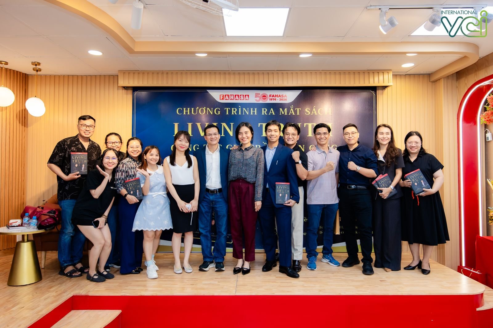 Ra mắt sách Living Truth — ảnh 1