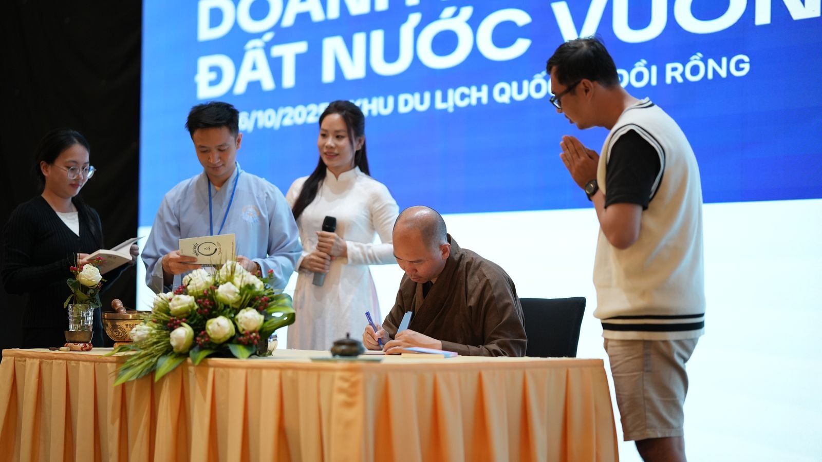 Khóa thiền Lãnh đạo tỉnh thức — ảnh 4